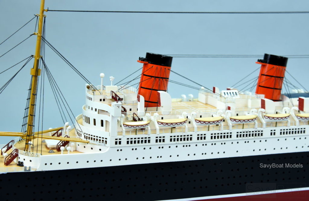 Queen Mary – SavyBoat