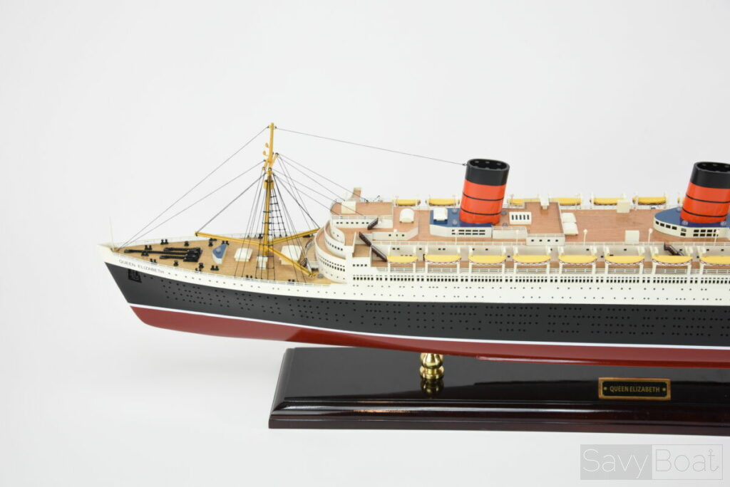 Queen Elizabeth – SavyBoat