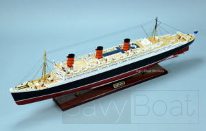 Queen Mary – SavyBoat