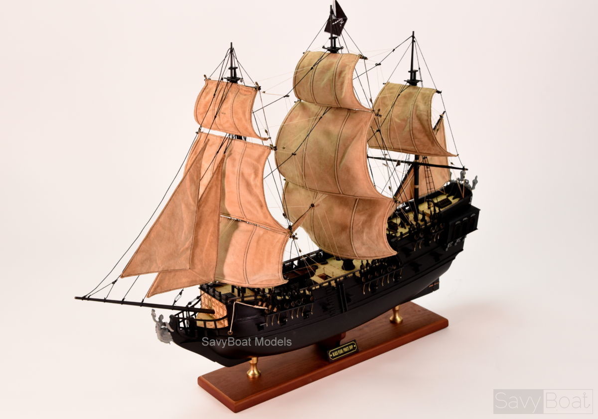 pirate ship black pearl