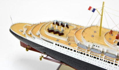 SS Normandie – SavyBoat